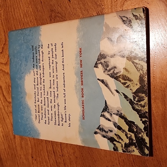 Daniel Boone Softcover Book - Picture 2 of 8